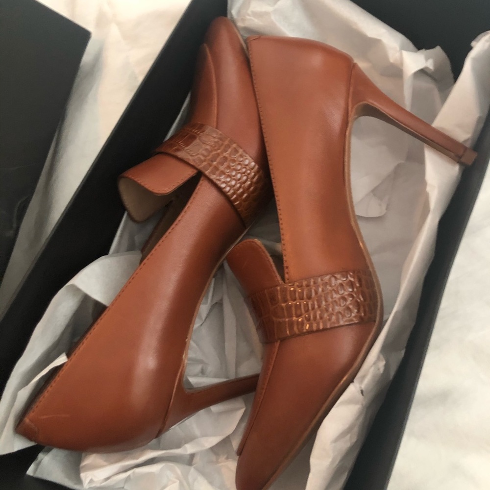 Banana Republic Madison 12 Hour Loafer Pump